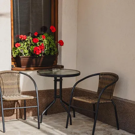 Apartment Behome Tranzit *
