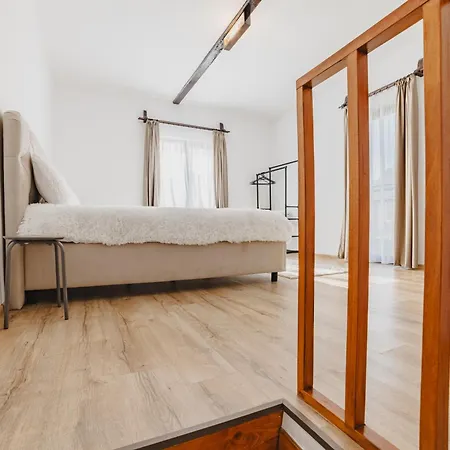 Apartment Behome Tranzit
