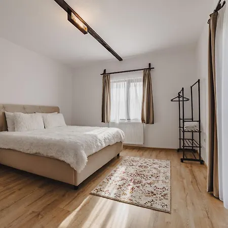 Apartment Behome Tranzit *